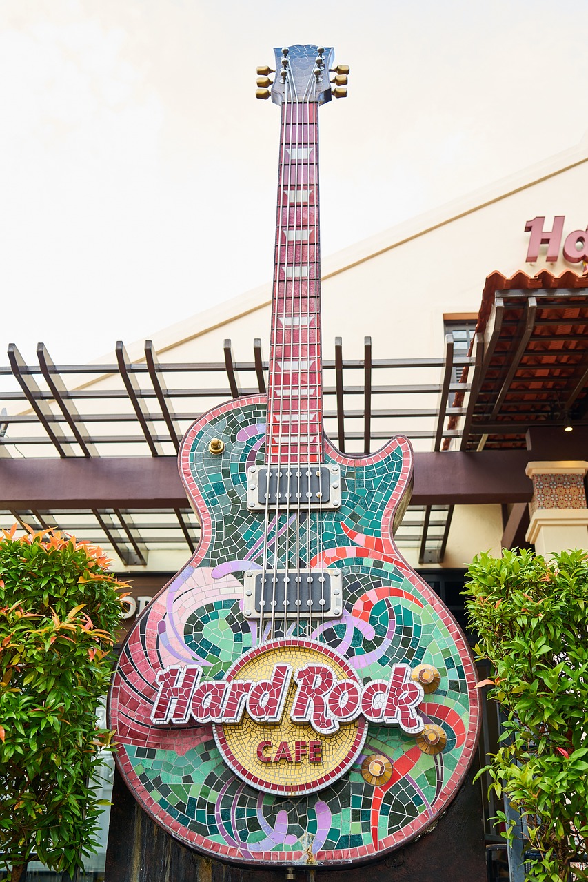 hard-rock-cafe-3726209_1280